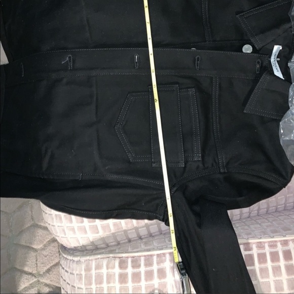 GIVENCHY - Picture 14 of 16